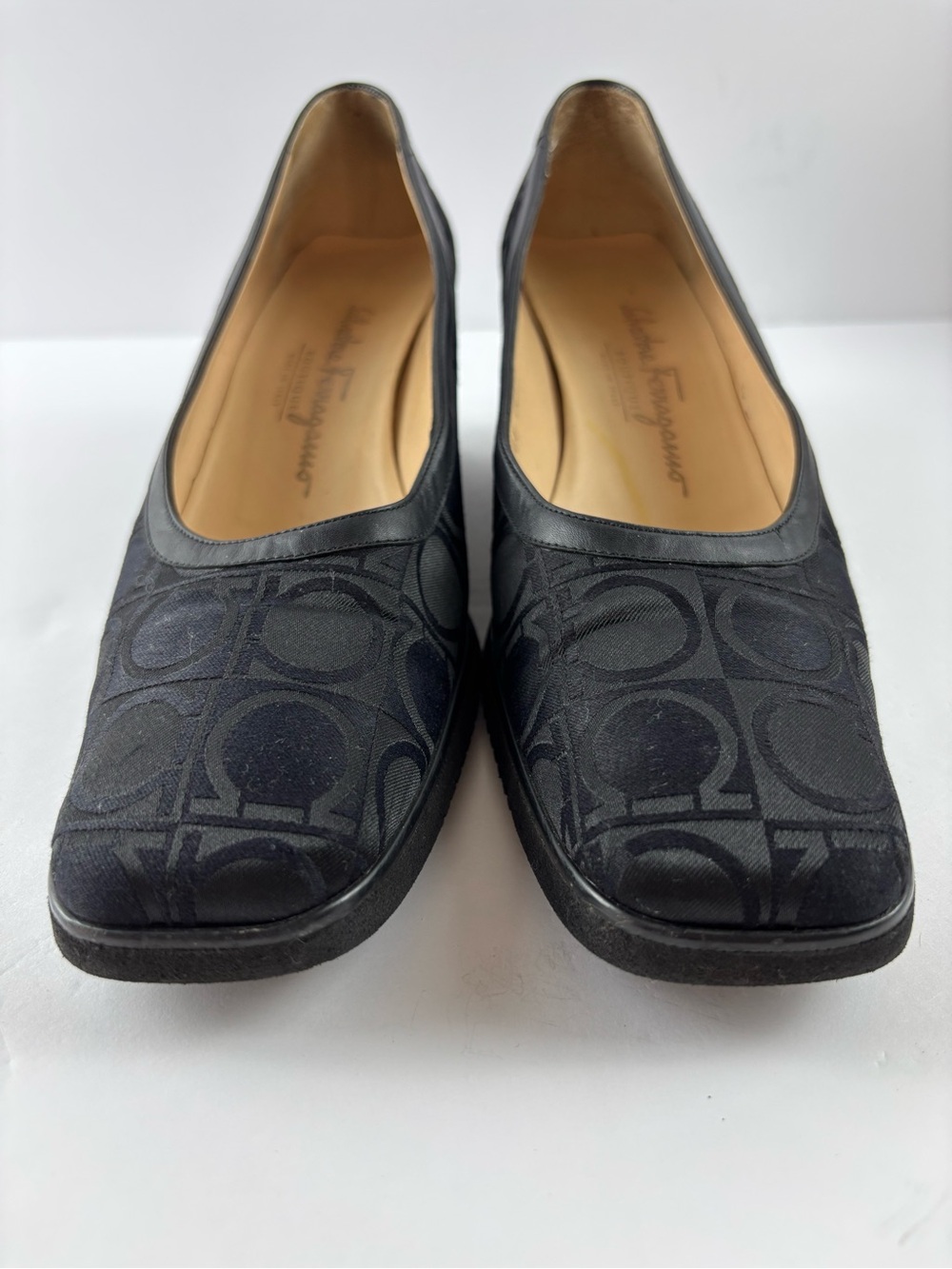 Salvatore Ferragamo Boutique Black Logo Print Wedge Comfort Shoes 9.5A (A3)
